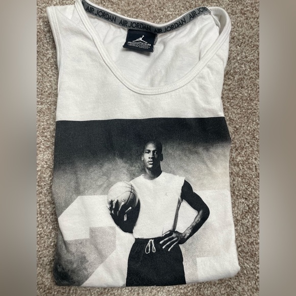 Air Jordan collectors tank Michael Jordan photograph #23 bulls goat black white - Picture 7 of 7
